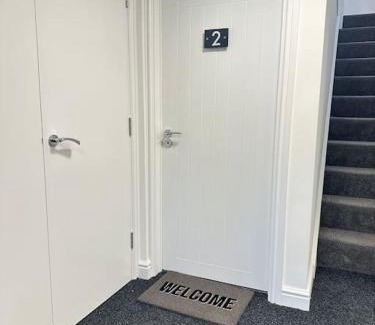 Trowbridge Apartment | Stylish Flat in Trowbridge, Wiltshire - Guest Rated 9.8/10