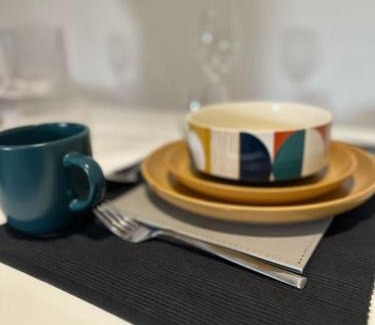 Trowbridge Apartment | Stylish Flat in Trowbridge, Wiltshire - Guest Rated 9.8/10