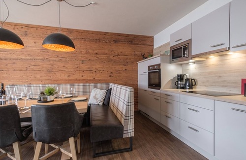 Dienten am Hochkoenig Apartment | Central Flat with Breakfast and Child-Friendly Amenities