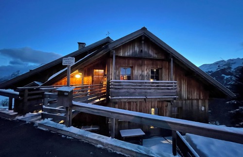 Villard-Reculas Apartment | Spacious apartment with beautiful view near slopes now €1500,- per week