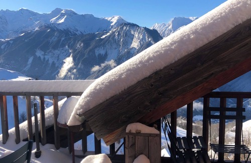 Villard-Reculas Apartment | Spacious apartment with beautiful view near slopes now €1500,- per week