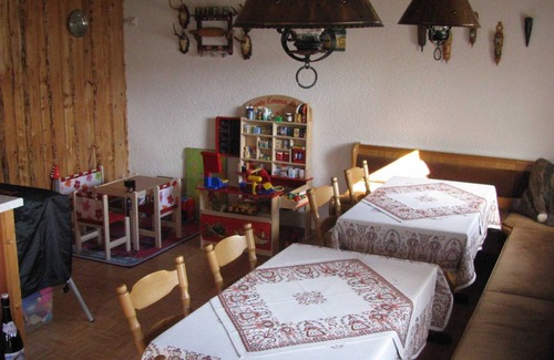 Drachselsried Apartment | Spacious Apartment in Drachselsried