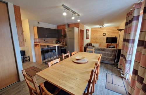 Valfrejus Apartment | Spacious apartment 8 pax, heart of Valfréjus