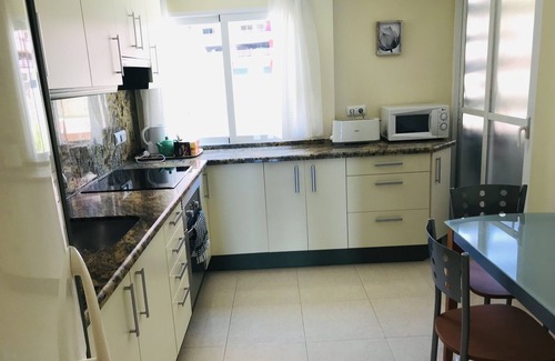 Benidorm Apartment | Beautiful Sea-View Apartment with Beach Access & Pool