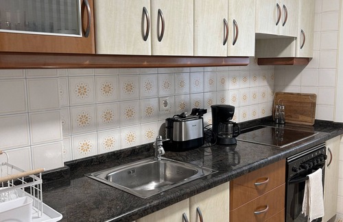Las Campas y San Claudio Apartment | Convenient Apartment Near Monte Naranco and City Center