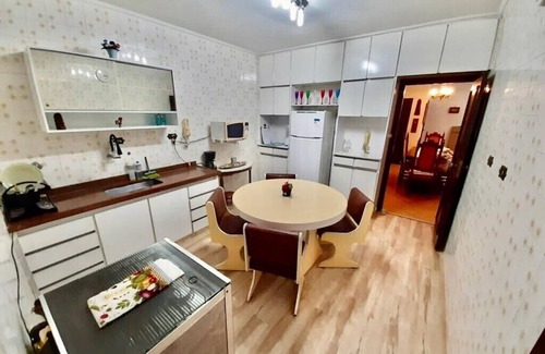 Pompeia Apartment | Beachside Apartment with Wi-Fi in Gonzaga's Heart