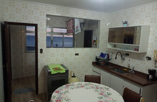 Pompeia Apartment | Beachside Apartment with Wi-Fi in Gonzaga's Heart