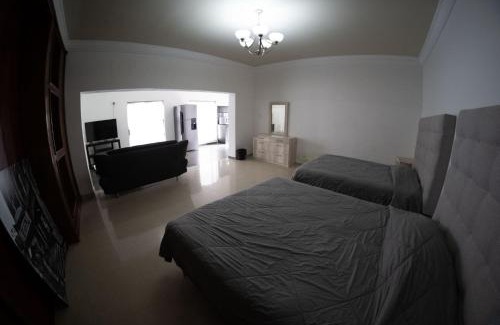 Torreon Cabin | Cozy Lodge Room for 2 - Ideal Child-Friendly Retreat