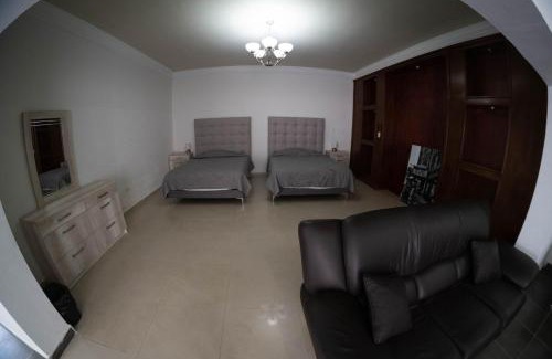 Torreon Cabin | Cozy Lodge Room for 2 - Ideal Child-Friendly Retreat