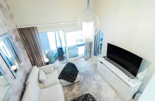 Kallio Apartment | Spacious Apartment for 4 with Sauna