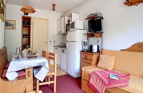 Les Bruyeres Apartment | Cozy 1-Bedroom Apartment Les Menuires for Families