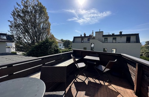Aigen Apartment | Prime Location Apartment in Salzburg with Spa & Hot Tub