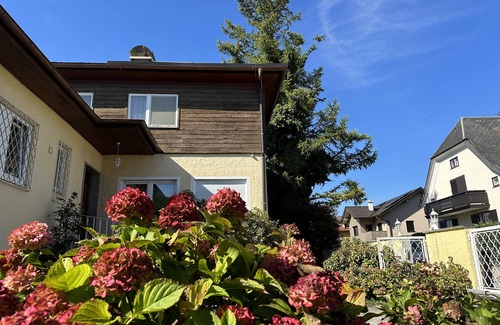 Aigen Apartment | Prime Location Apartment in Salzburg with Spa & Hot Tub