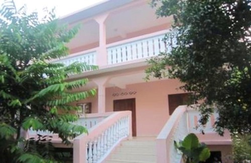 Bandrele Apartment | Scenic 4-Bedroom Apartment with Sea View & Garden at Bandrele