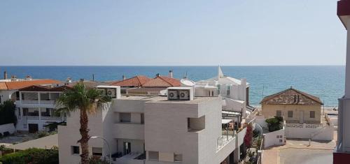 Tavernes de la Valldigna Apartment | Inviting Apartment in Tavernes de la Valldigna with Sea View
