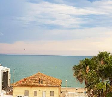 Tavernes de la Valldigna Apartment | Inviting Apartment in Tavernes de la Valldigna with Sea View