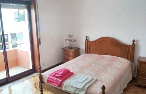Espinho Apartment | Cozy Apartment in Espinho with Fireplace & Pet Friendly
