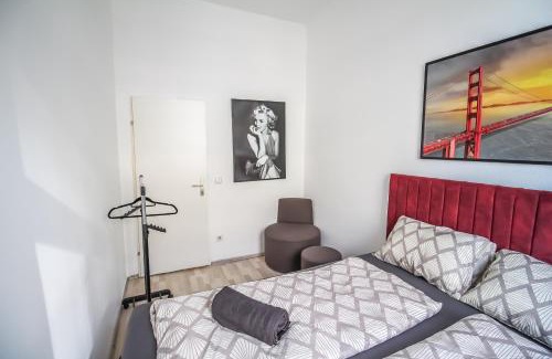 Grinzing House | Family-Friendly Apartment in Floridsdorf Area PR9