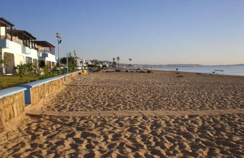 Restinga Smir Apartment | Beachside 2-Bedroom Apartment with Furnished Garden