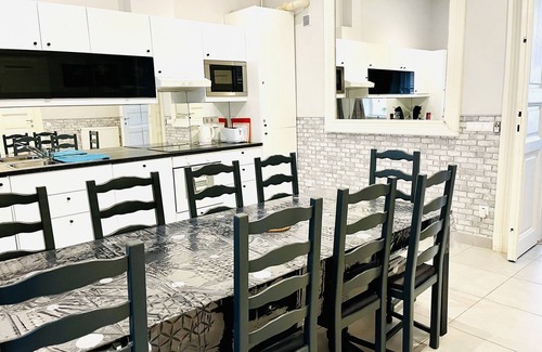 Erzsebetvaros Apartment | Central Budapest Apartment - Guest Rated 9.8, Family Friendly