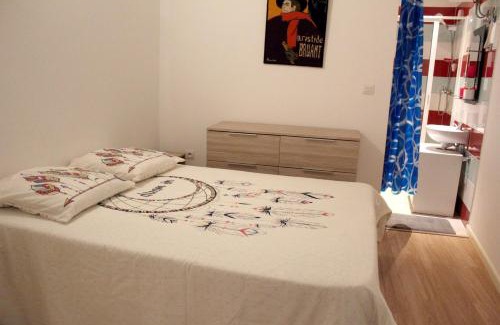 Mindelo Apartment | Mountain View Apartment in Mindelo - 4-Star Family Retreat