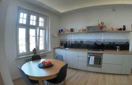 Katowice Apartment | Premier Apartment in Central Katowice for Family Retreats