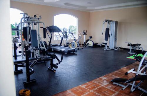 Oyster Bay House | Family-Friendly Apartment by the Beach in Masaki