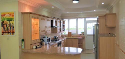 Oyster Bay House | Family-Friendly Apartment by the Beach in Masaki