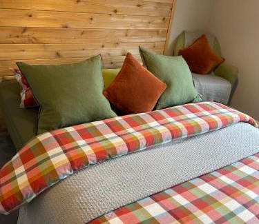 Solihull Apartment | Welcoming Apartment Near NEC BHX with Family-Friendly Perks