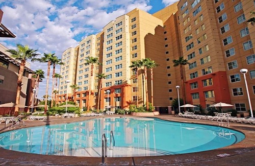 Enterprise Apartment | Enjoy Comfort at The Grandview in Las Vegas