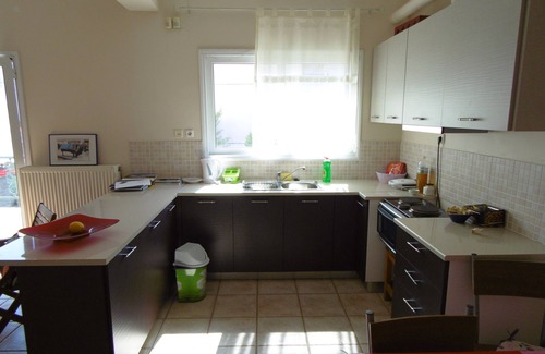 Korithion Apartment | Quiet Coastal Apartment for 6 with Pool & Breakfast
