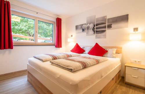 Schwendau Apartment | Spacious apartment with ski bus at the door
