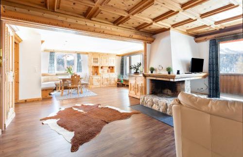 Champfer Apartment | Alpine Panorama Apartment with Pool and Family Amenities