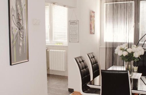 Novo Sarajevo Apartment | Child-Friendly Apartment with Free Parking - Guest Rated 10/10