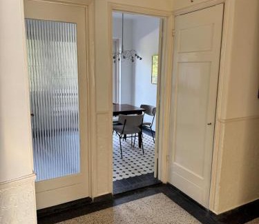 Arnhem Apartment | Spacious apartment with roof terrace and balcony