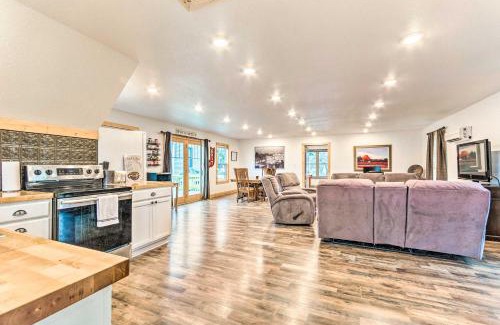 Russellville Apartment | Scenic Apartment Overlooking AR River with Wheelchair Access