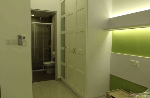 Kampung Sungai Kayu Ara Apartment | Modern Apartment with Wifi and Private Pool in PJ