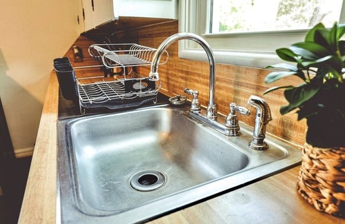 Arkansas City House | Historic Ark City Apartments with Family-Friendly Amenities
