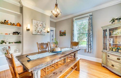 Athens - Sweetwater House | Convenient Athens Home Just 1 Mile from Downtown!