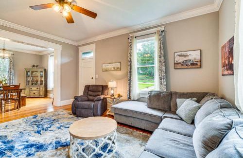 Athens - Sweetwater House | Convenient Athens Home Just 1 Mile from Downtown!