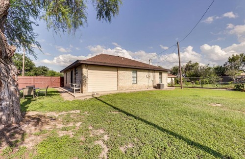 San Juan House | Pet-Friendly San Juan Home with Inviting Backyard Retreat