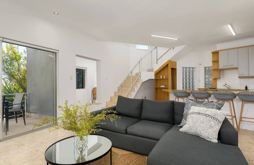 Flora Park Apartment | Inviting Bantry Bay Gem with Pool and Ocean Views