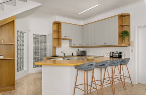 Flora Park Apartment | Inviting Bantry Bay Gem with Pool and Ocean Views