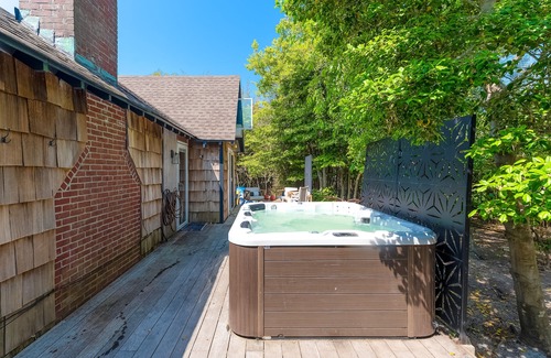 Ocean Bay Park House | Beach Cottage with Private Pool & Hot Tub, Rated 9/10