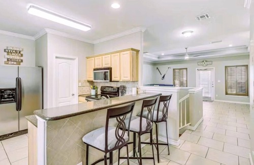Corpus Christi Condo | Spacious Beach Townhome-Endless Gulf Views