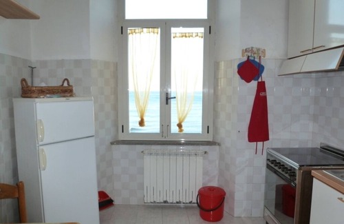 Civitavecchia Apartment | Beachfront Apartment with Ocean View & Spa - Rated 9.8/10