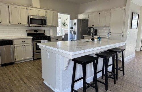 Paso Robles House | Beautiful Home with Pool, Spa & High Guest Rating Near Downtown
