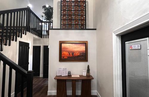 Sedona House | Elegant Double Deck Retreat in Chapel Area - Rated 9.6/10