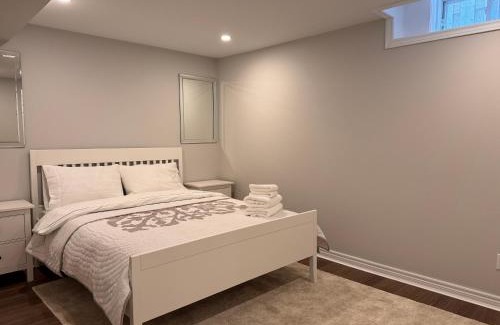 Alcona Apartment | Inviting 2BR Suite on Ground Floor - Rated 10/10 by Guests