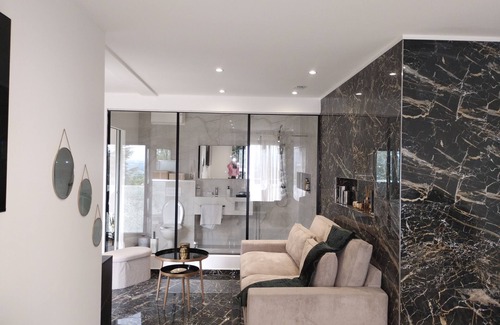 Charly Apartment | Spacious, bright studio with terrace in a quiet residence
